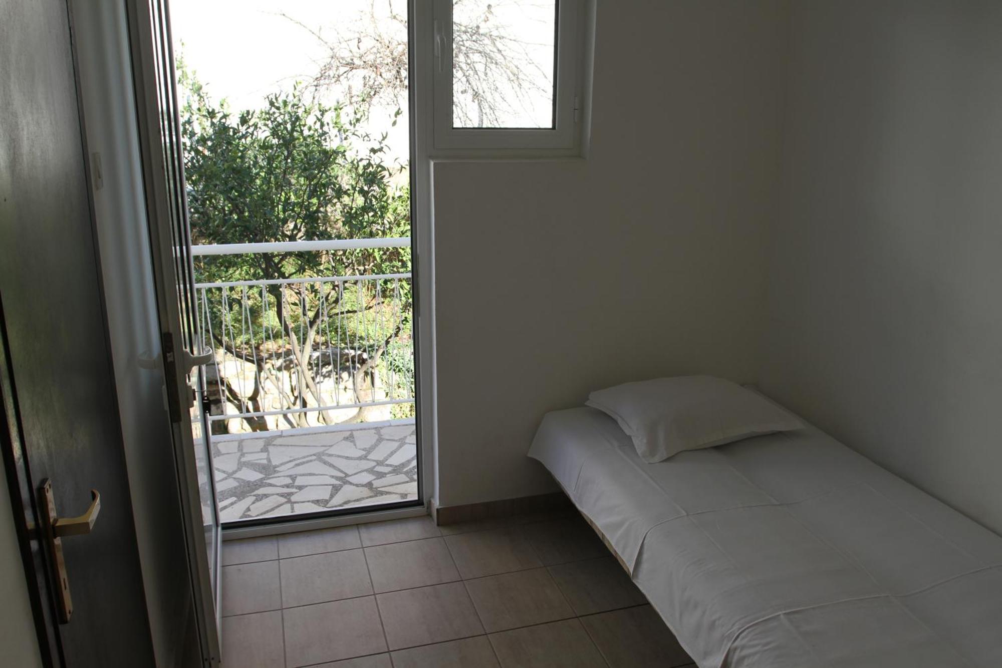 Apartments Popovic Петровац Экстерьер фото